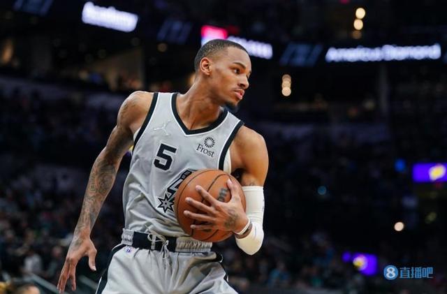 对球员和工 对球员和工